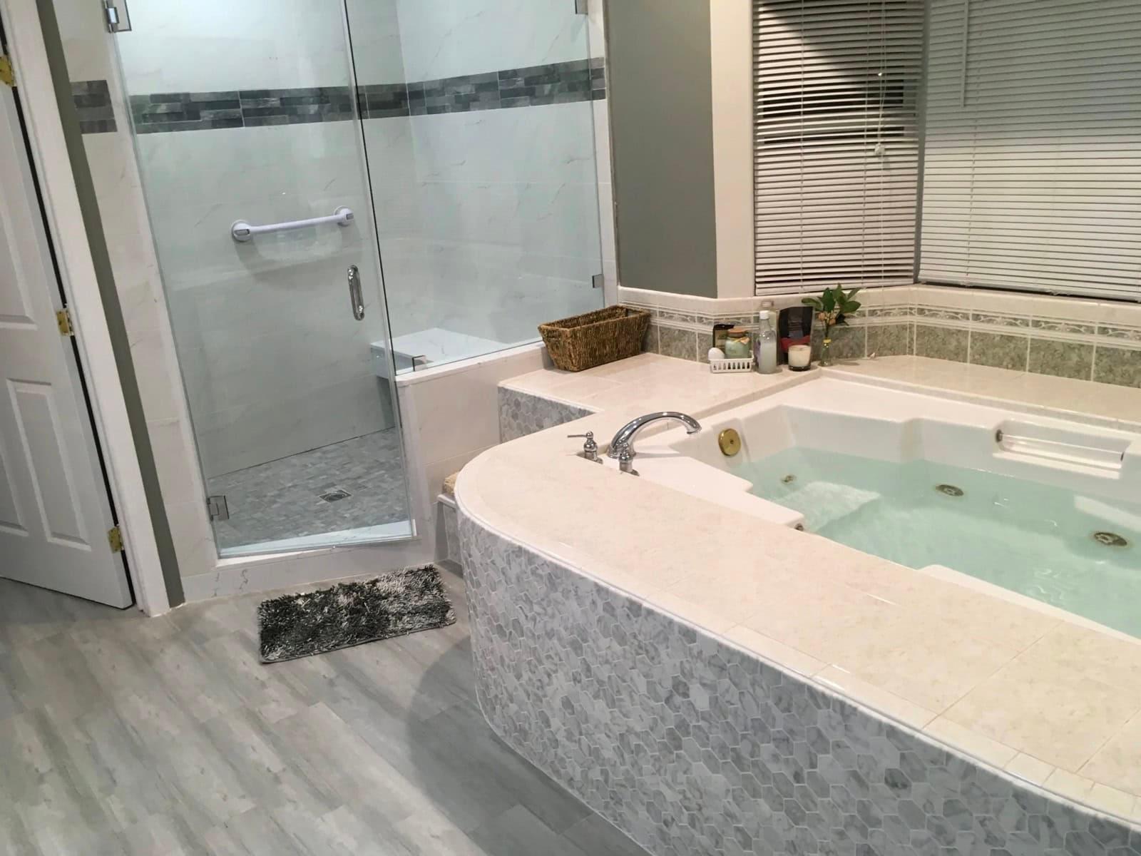 Bathroom remodel in Toluca Lake, photo 2