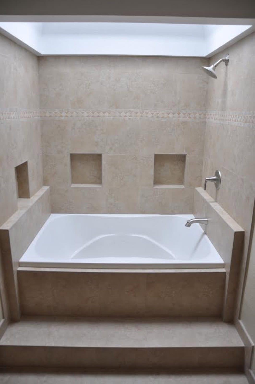 Bathroom remodel in Van Nuys, photo 2
